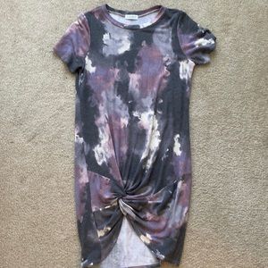 Boutique midi dress with tie detail at front left // size M